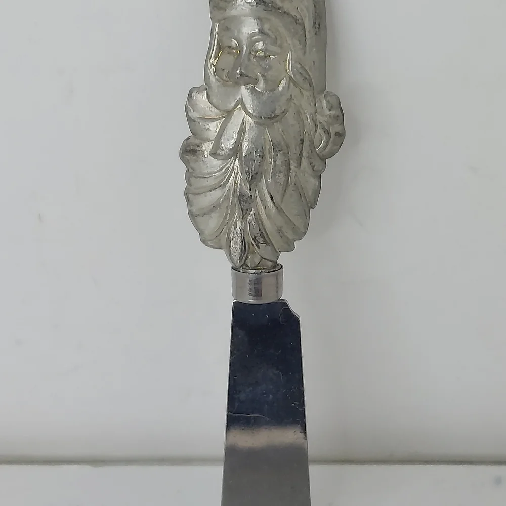 3 Vintage Stainless Steel Sturdy Christmas Santa Cheese Butter Knives